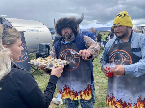 Handing out Apple Crisp | Smokin' the Ute Pass Summit BBQ Contest 2022