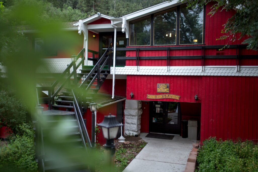 Iron Springs Chateau Manitou Springs 3